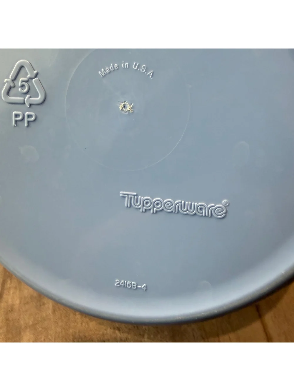 Set of 4 Tupperware Bowls w/ Lids 2415B-4 Blue w/ White Lids Cereal Bowl 6